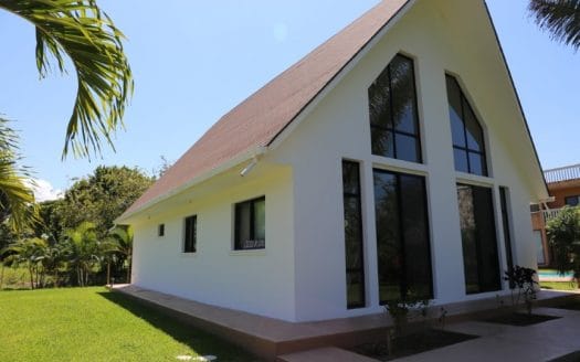 House with pool in Trujillo Beach Eco Development
