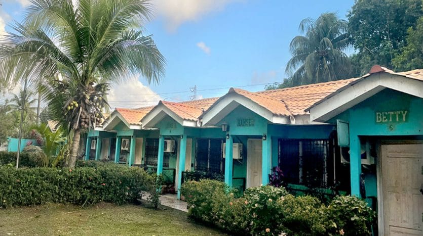 1,061 m2 Property with 11 units in Puerto Cortes